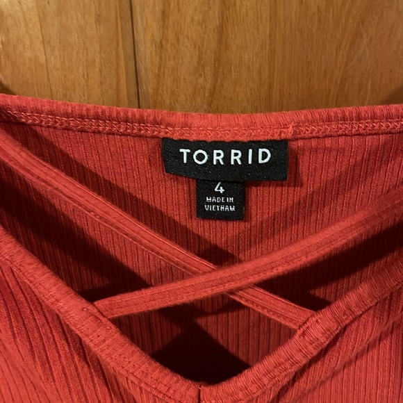 Torrid women's 4XL - Everyday Rib V-Neck Cross Front Tank - Burnt Orange - Picture 2 of 5